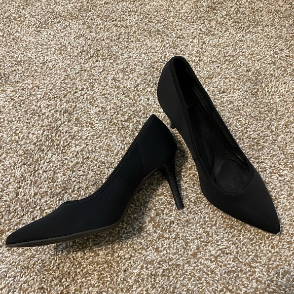 Vera Wang Shoes - Vera Wang Black Neoprene Heels